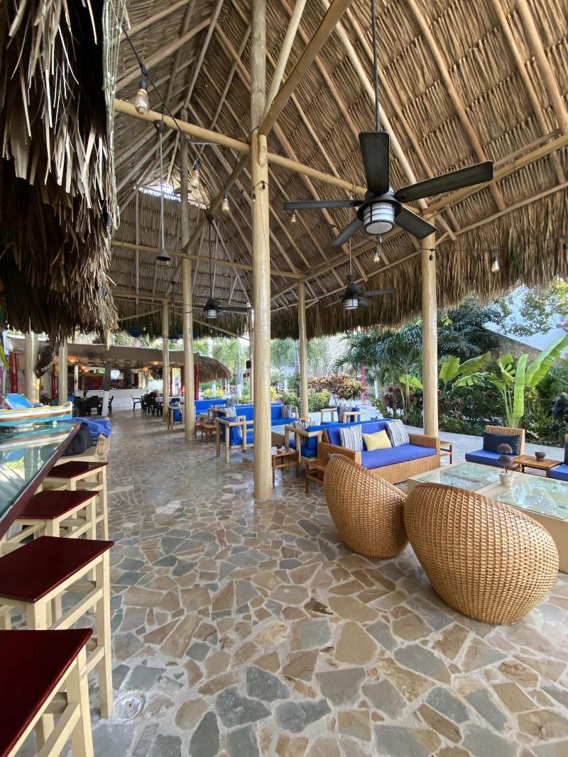 Hotel Isla Real image