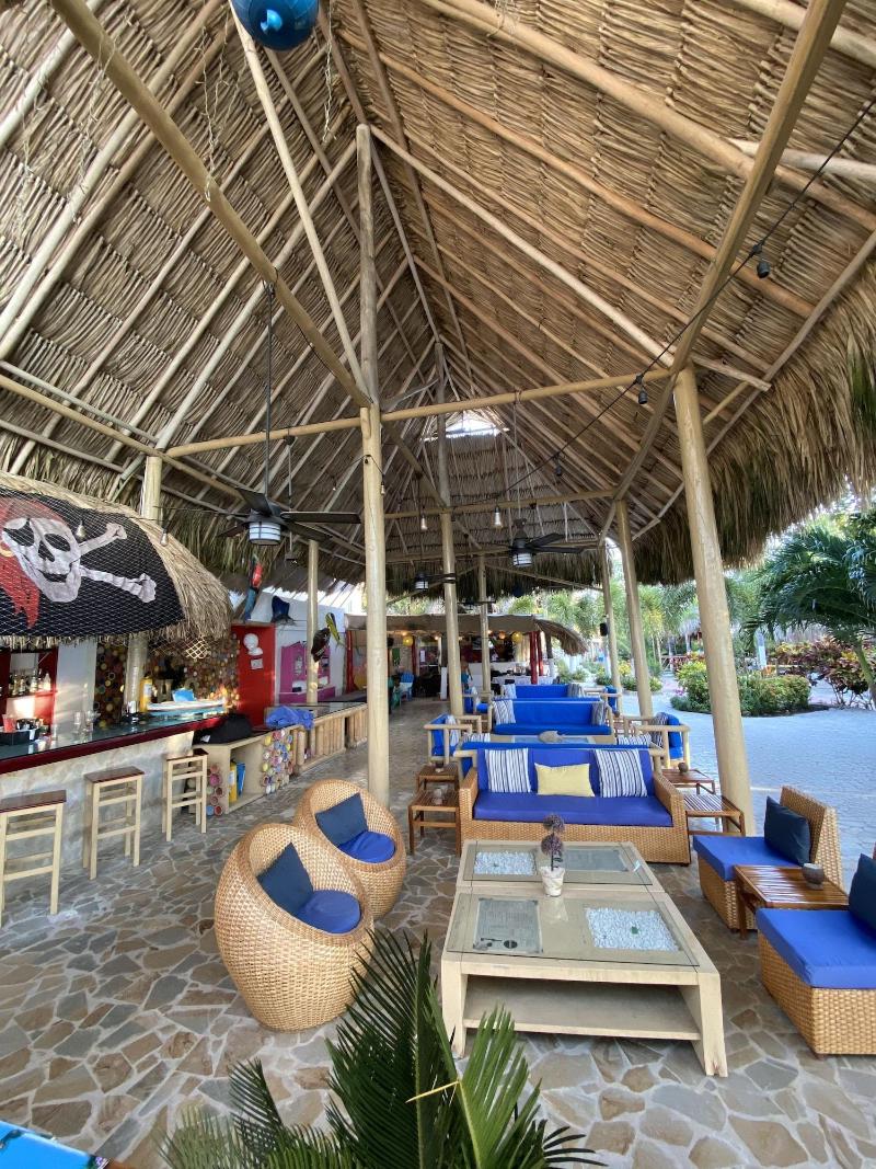 Hotel Isla Real image