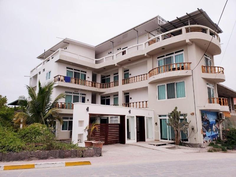 Hotel Cally Galapagos — exterior view