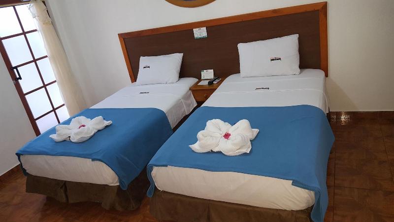 Hotel Coloma Galapagos image