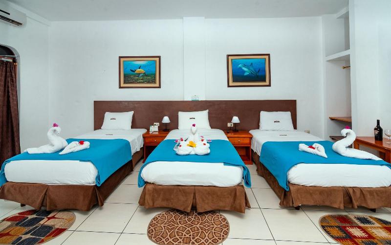 Hotel Coloma Galapagos image