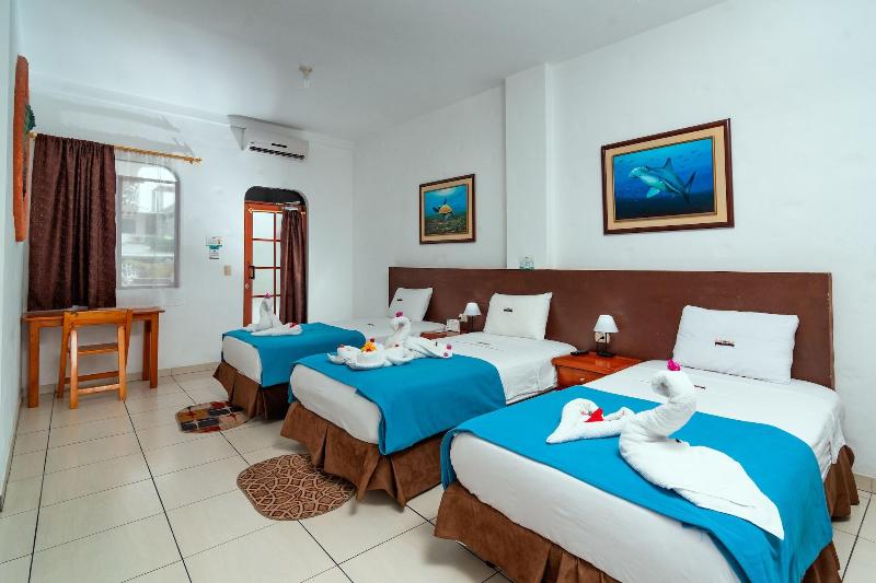 Hotel Coloma Galapagos image