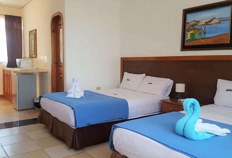 Hotel Coloma Galapagos image