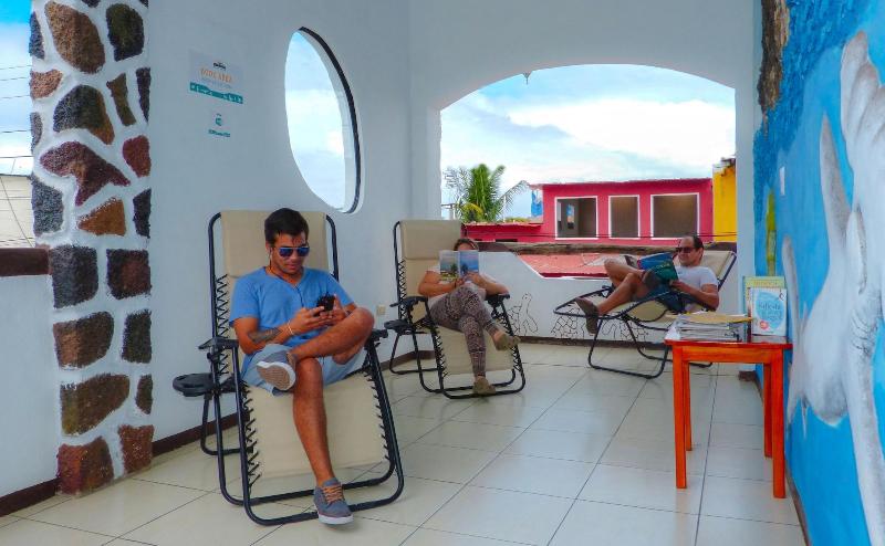 Hotel Coloma Galapagos image