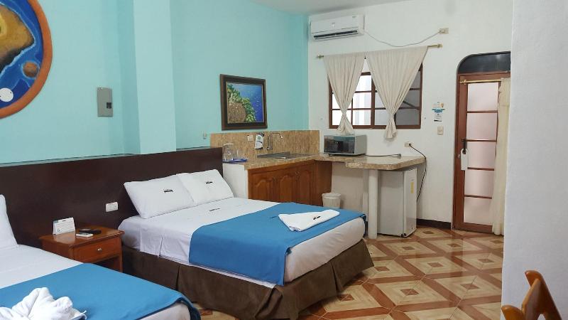 Hotel Coloma Galapagos image