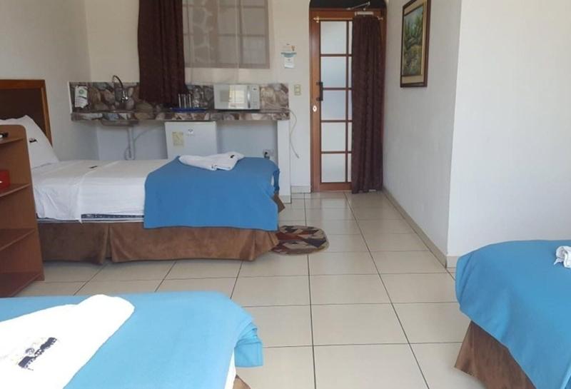 Hotel Coloma Galapagos image