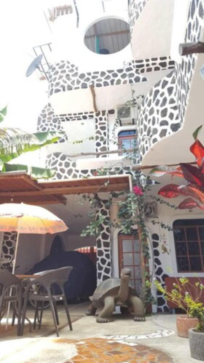 Hotel Coloma Galapagos image