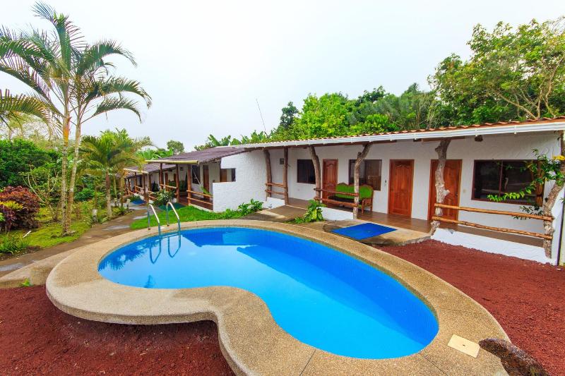 Twin Hotel Galapagos image