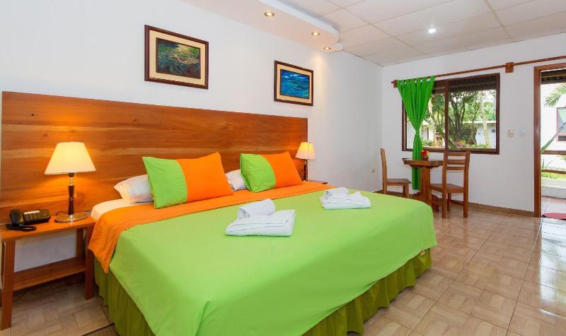 Twin Hotel Galapagos image