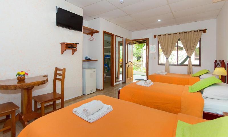 Twin Hotel Galapagos image