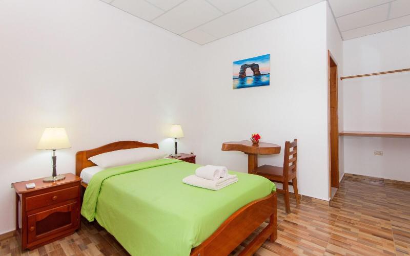 Twin Hotel Galapagos image
