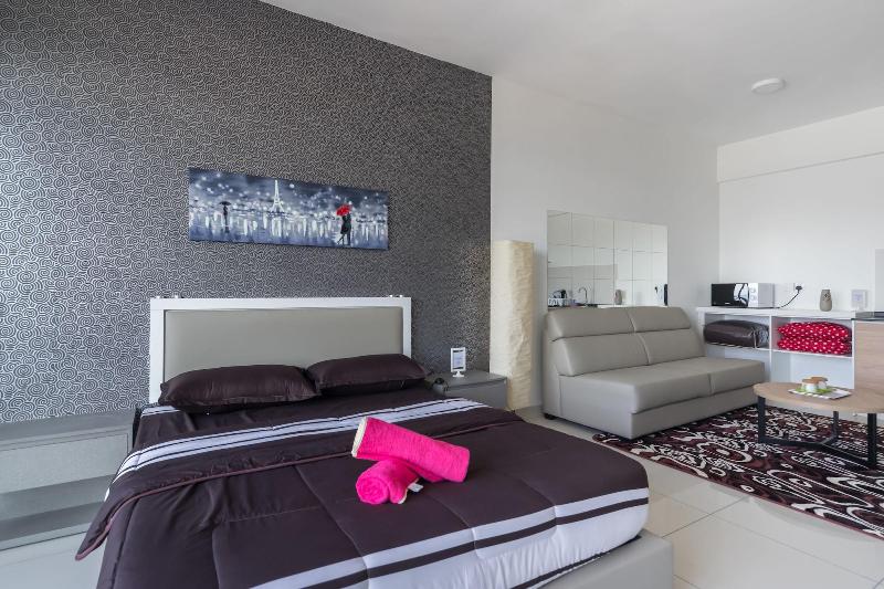 Comfort Zone Premium Guesthouse Evo1 image