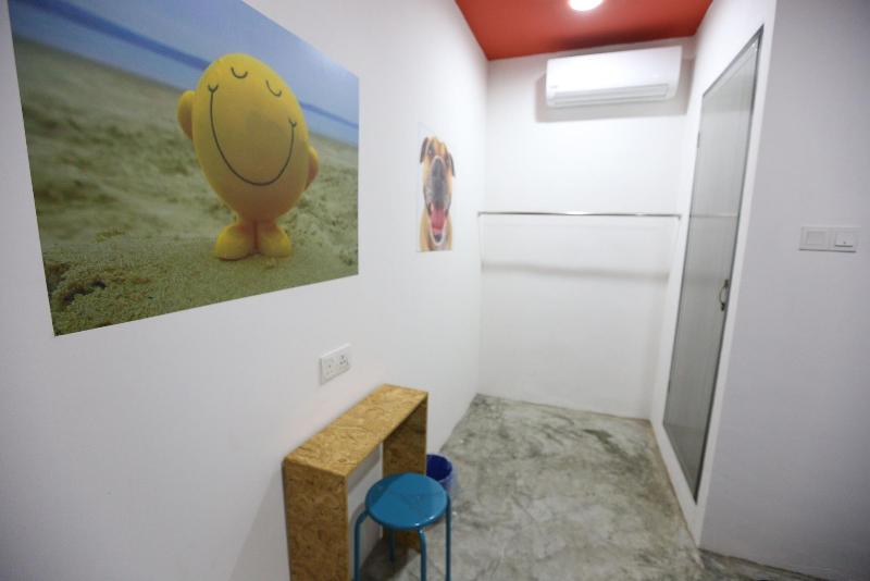 Noisy Room - Bukit Mata image