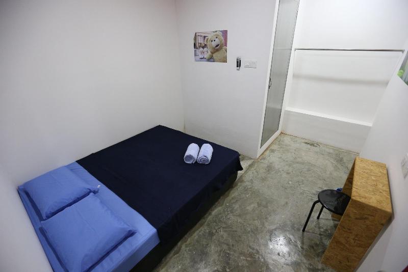 Noisy Room - Bukit Mata image