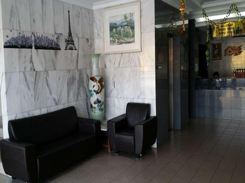 Dragon & Phoenix Hotel