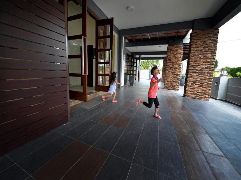 Palm City Villa image