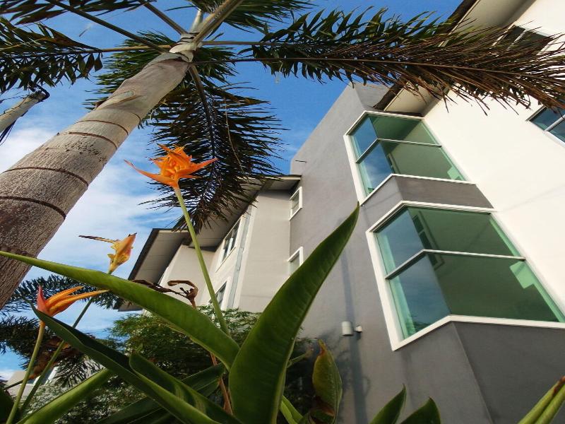 Palm City Villa image