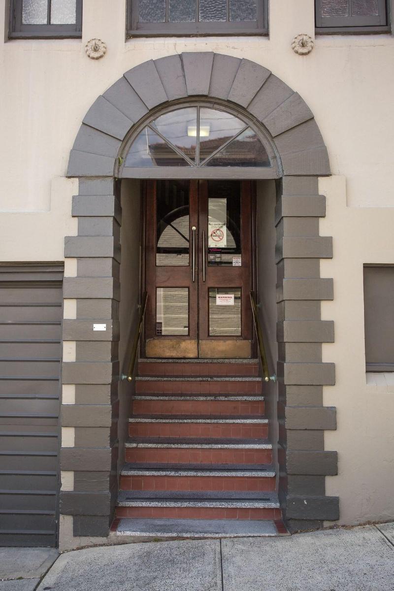 Nags Head Hotel image