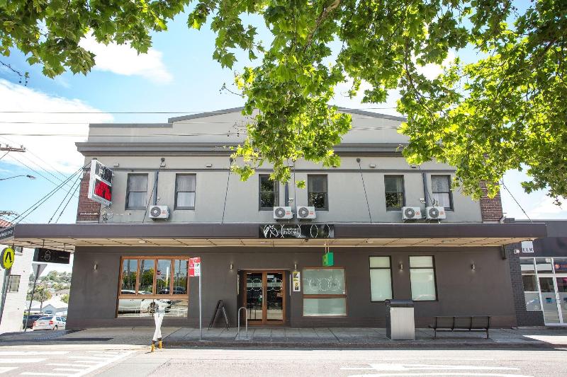 Nags Head Hotel image
