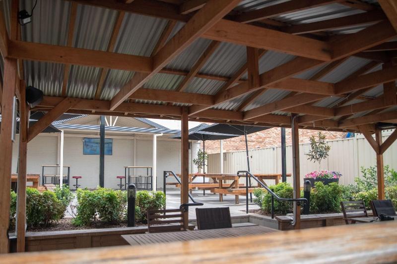 Castlereagh Hotel image