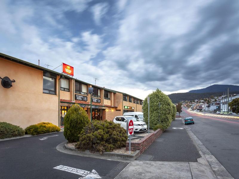 Black Buffalo Hotel