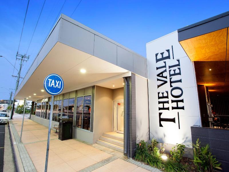 Vale Hotel image