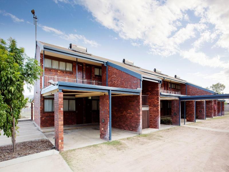 Vale Hotel image