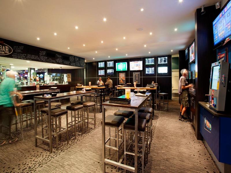 Vale Hotel image