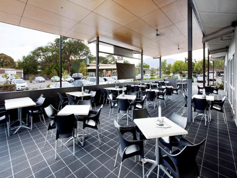 Vale Hotel image