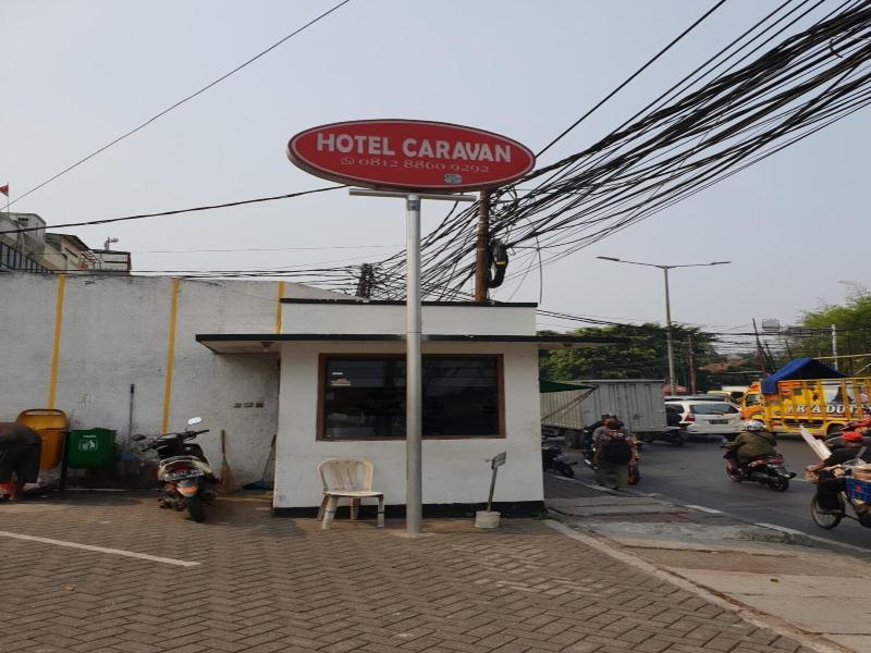 Hotel Caravan image
