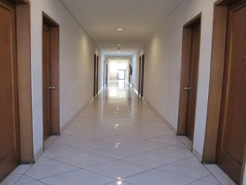 Hotel Caravan image