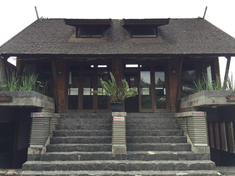 Rumah Stroberi Organic Farm And Lodge