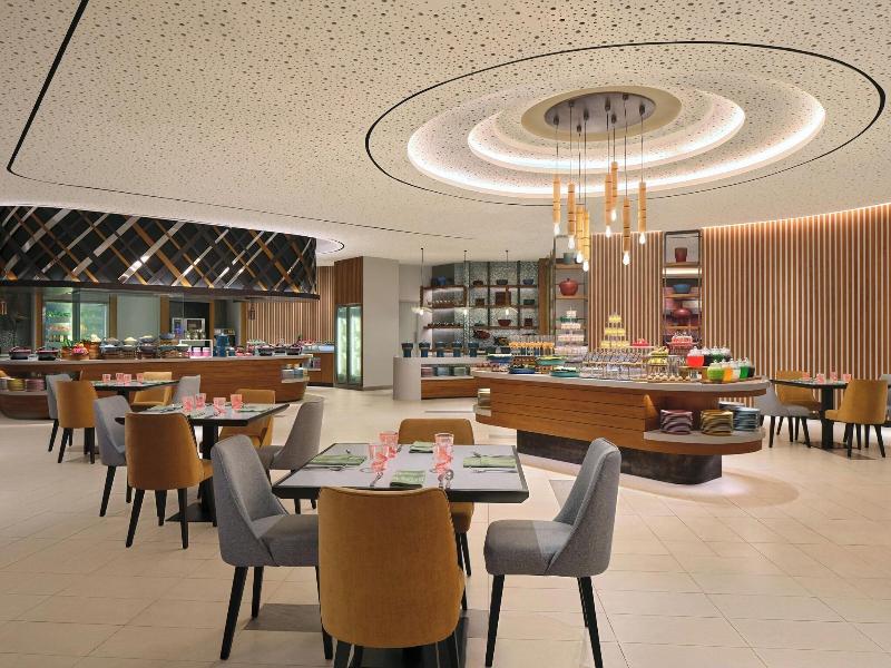 Four Points by Sheraton Surabaya, Pakuwon Indah image