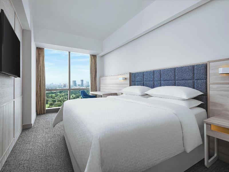 Four Points by Sheraton Surabaya, Pakuwon Indah image
