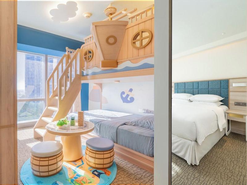 Four Points by Sheraton Surabaya, Pakuwon Indah image