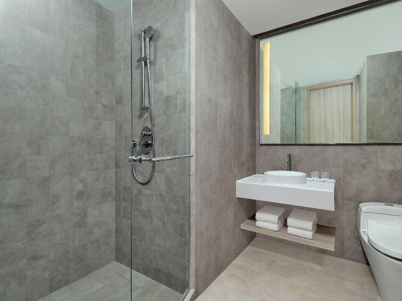 Four Points by Sheraton Surabaya, Pakuwon Indah image