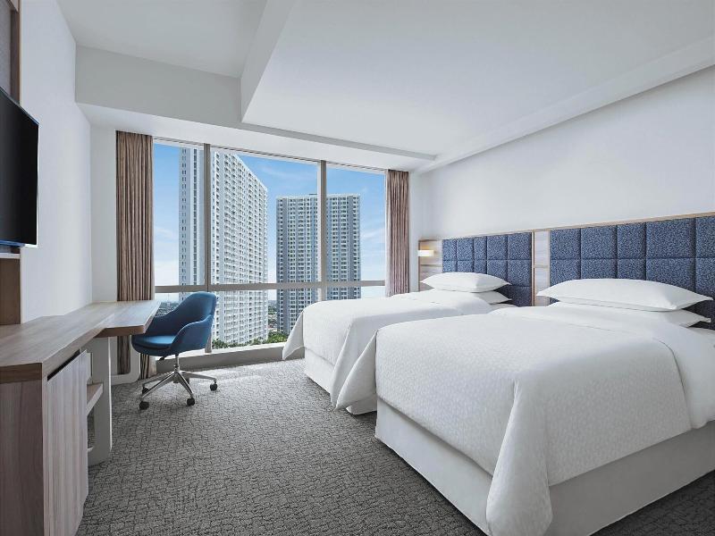 Four Points by Sheraton Surabaya, Pakuwon Indah image