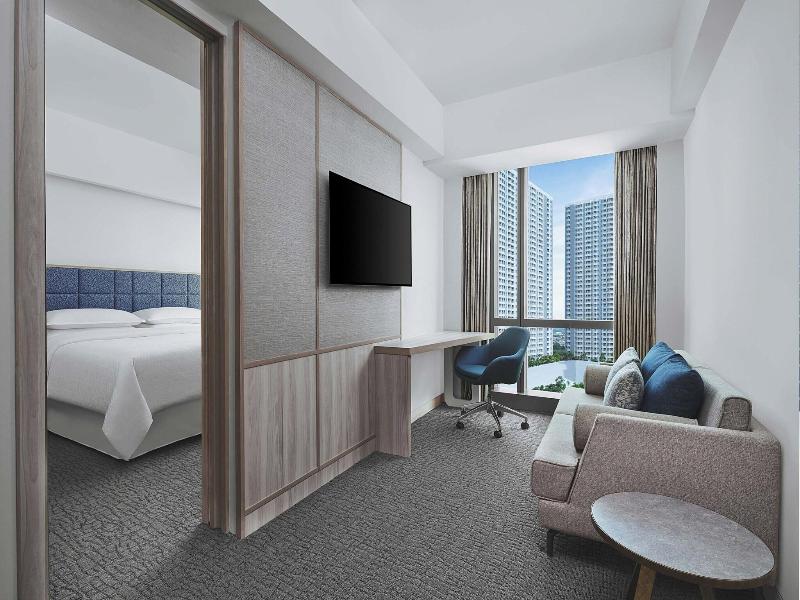 Four Points by Sheraton Surabaya, Pakuwon Indah image