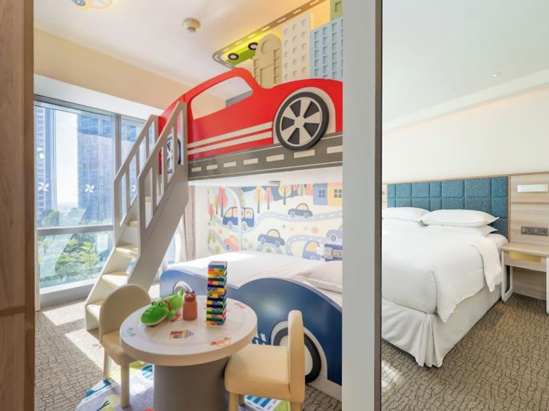 Four Points by Sheraton Surabaya, Pakuwon Indah image
