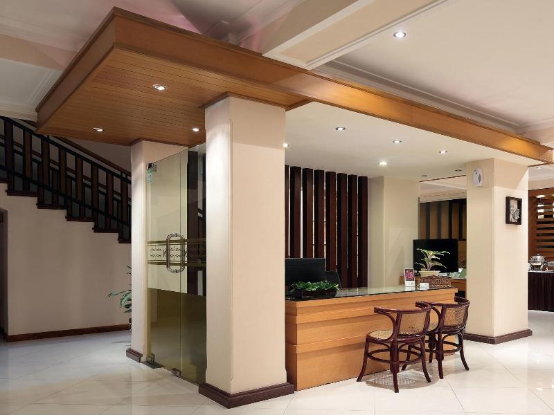 Kertanegara Premium Guest House image