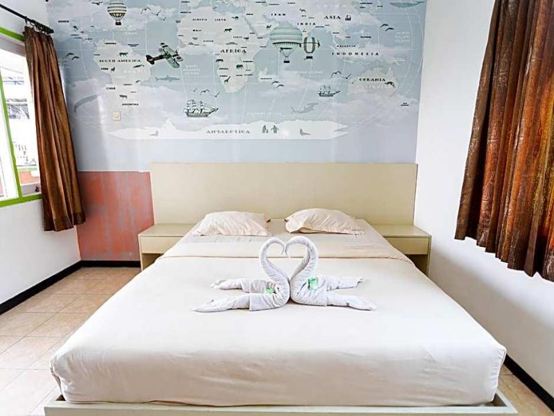 Villa Panderman Indah image