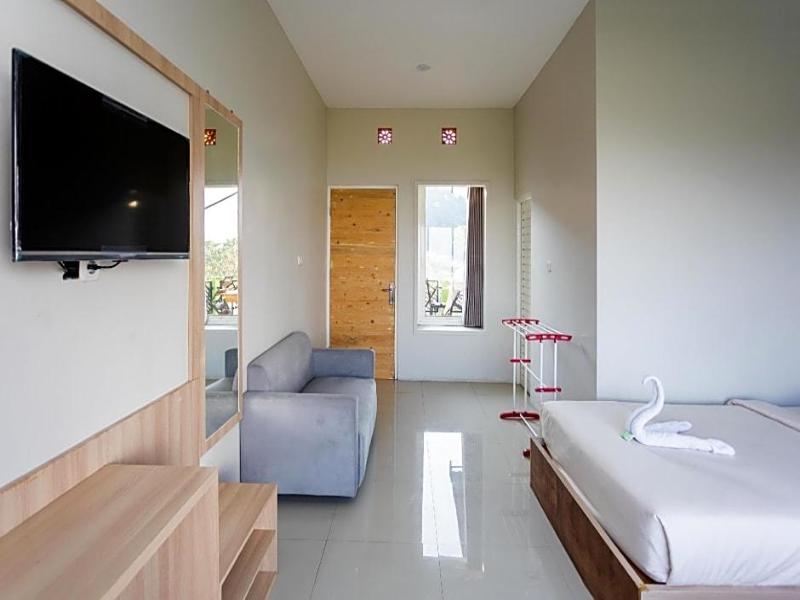 Villa Panderman Indah image