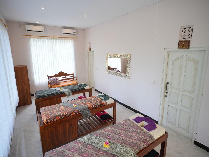 Coco Resort Penida image