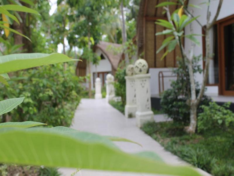 Coco Resort Penida image