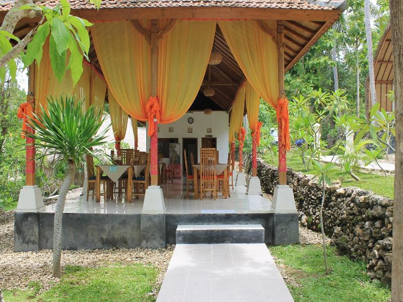 Coco Resort Penida image