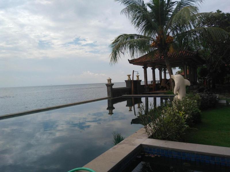 Hotel Wahyu Dana image