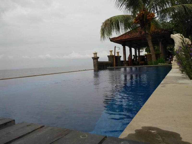 Hotel Wahyu Dana image