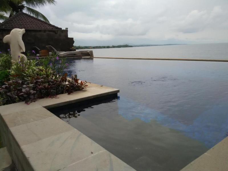 Hotel Wahyu Dana image
