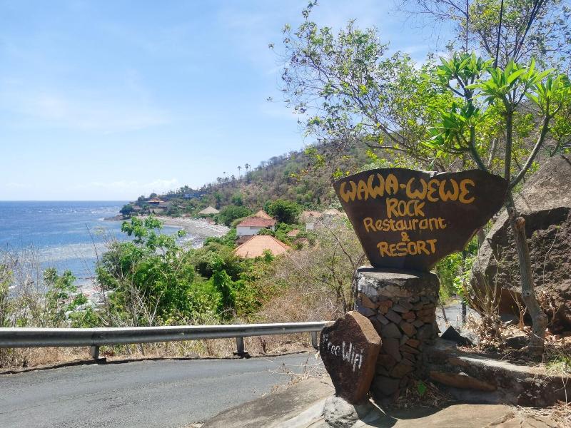 Wawa-Wewe Rock image