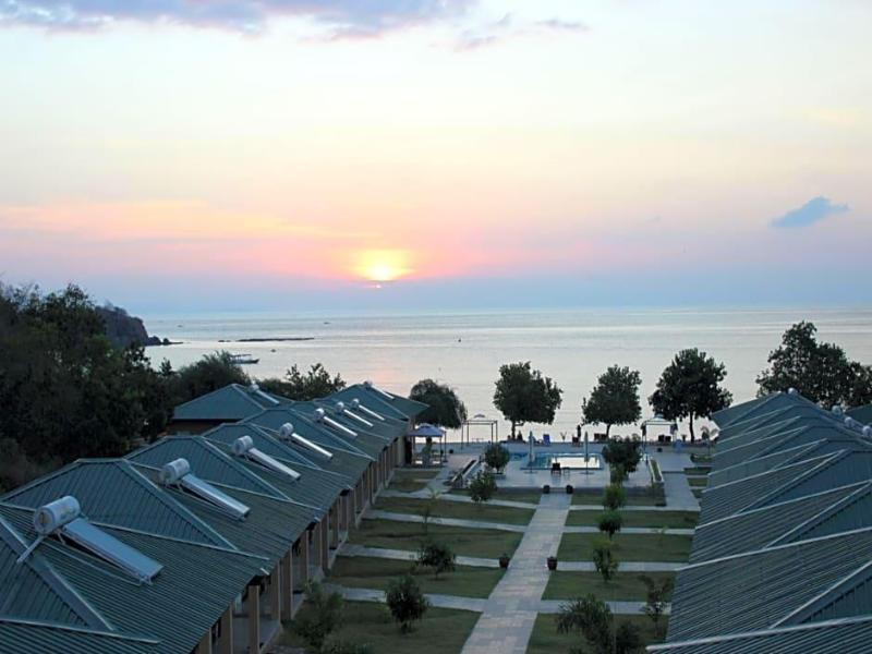 Sylvia Beach Villa image